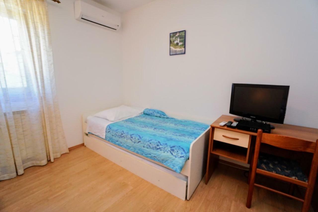 Apartment Daniela Савудрия Экстерьер фото