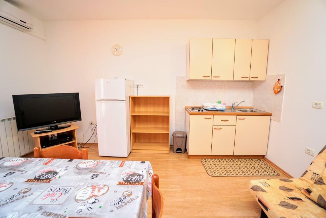 Apartment Daniela Савудрия Экстерьер фото
